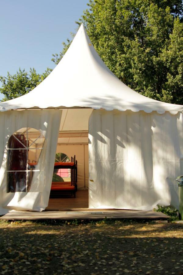 The Tent - Youth Only - Buchung Leider Nur Bis 30 Jahre Moeglich! Munich Luaran gambar